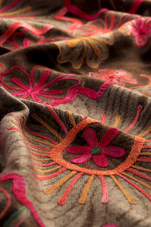 Brown Embroidered Marimo Wool Shawl - Thumbnail