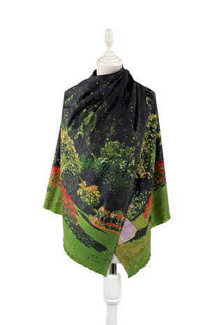 Woman in the Green Garden Pattern Winter Shawl - Thumbnail